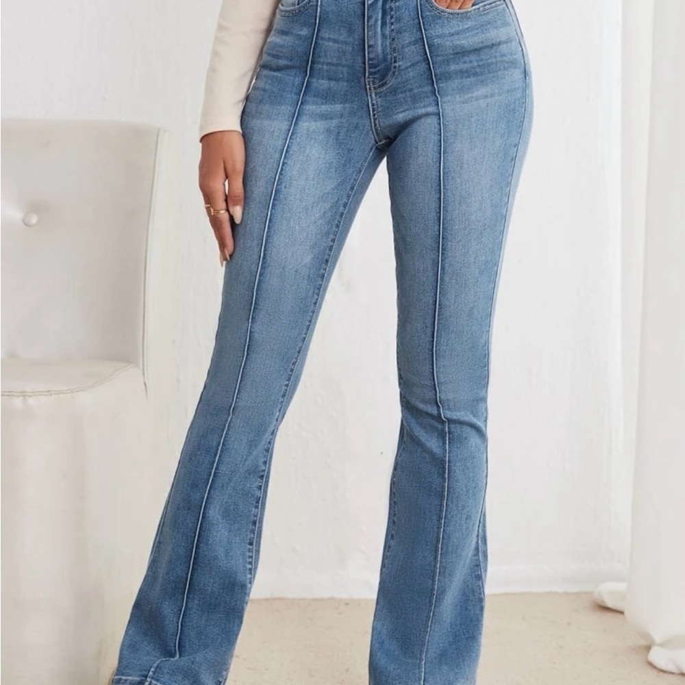 SHEIN Light Blue High-Rise Seamed Flare Jeans